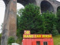 Auch "Hand wash" Station gibt es in jeder Stadt